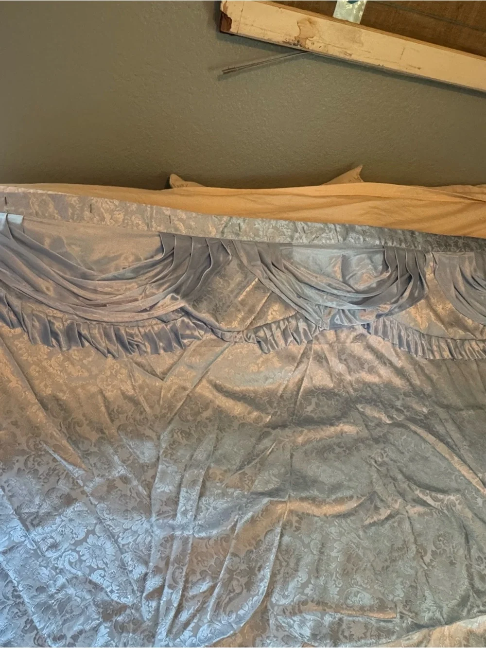 Vintage Victorian style Elegant Blue Damask Shower Curtain with Rosette Trim
